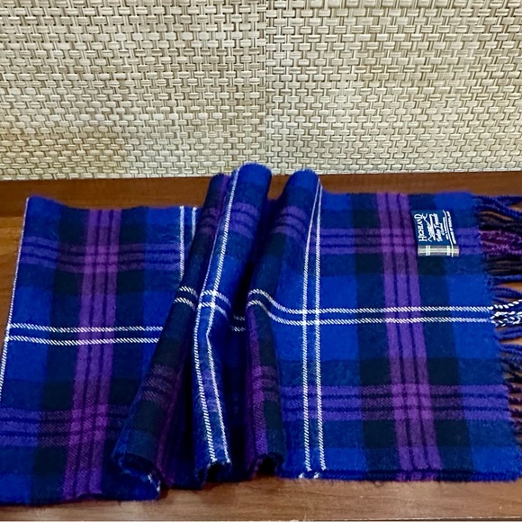 VTG Highland Tartan Tweeds Lambswool Purple Scarf Heritage of Scotland Unisex - Picture 5 of 7
